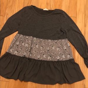 Tunic pet free/smoke free home